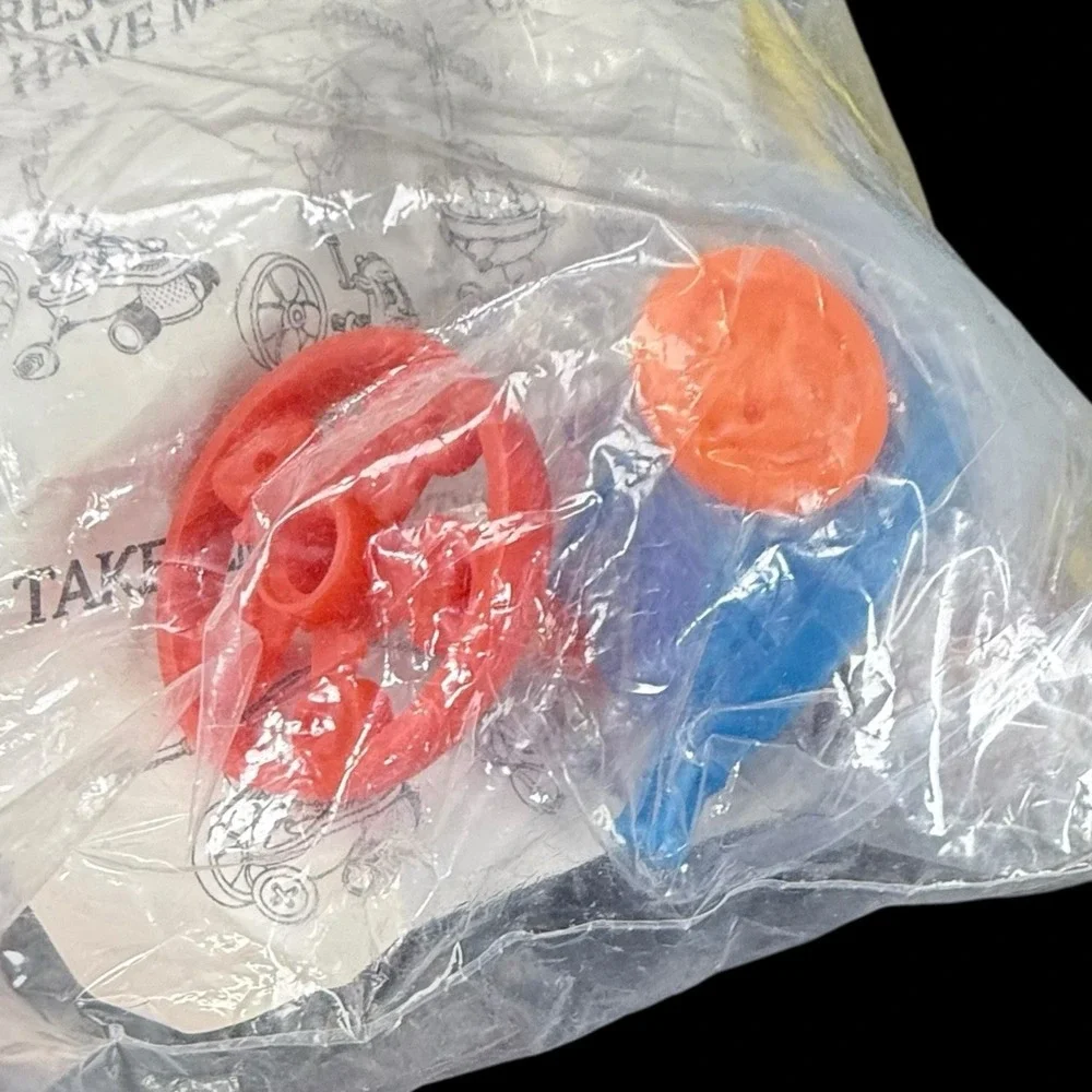 1989‎ Chip N Dale Rescue Rangers Chip Toy McDonalds Happy Meal Disney New Sealed